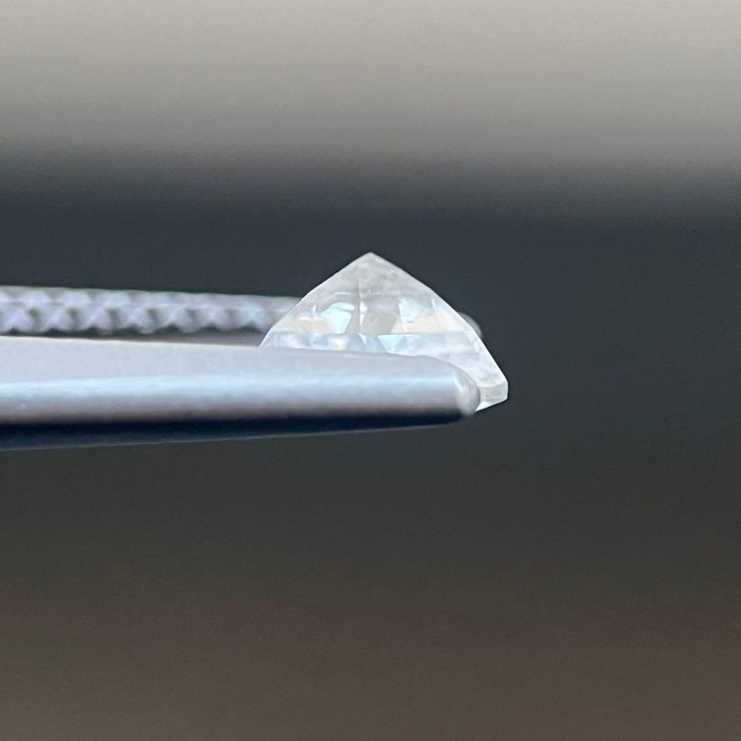 スリランカ産非加熱天然ホワイトサファイア