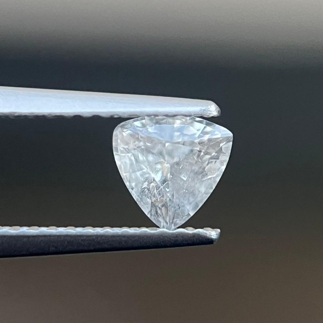 スリランカ産非加熱天然ホワイトサファイア