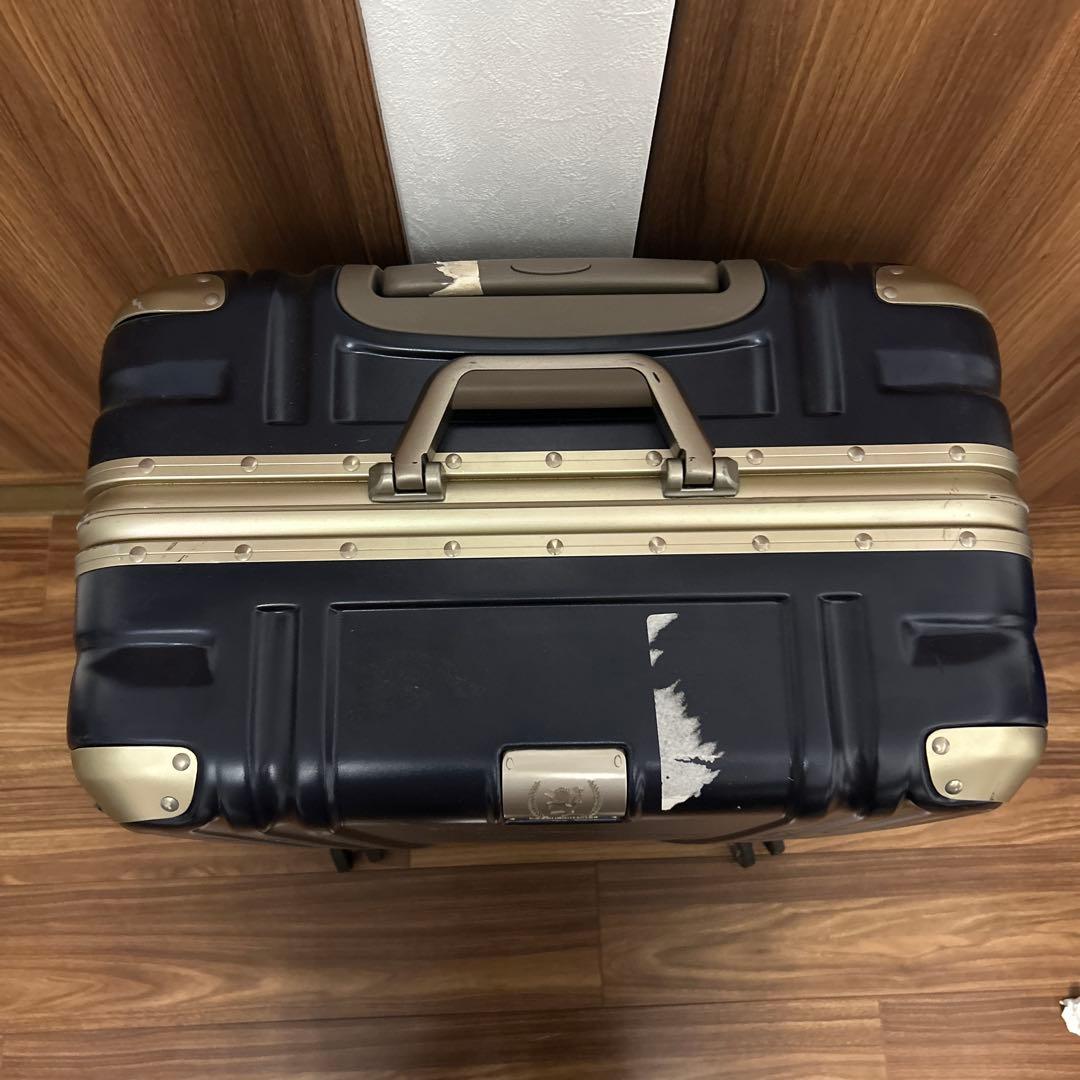 ネイビー 中型キャリーケース 4輪