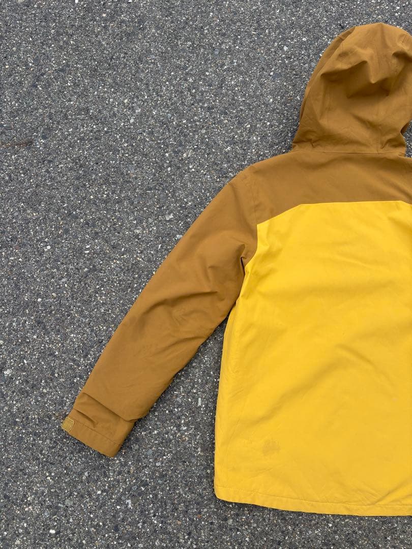 Patagoniaパタゴニア　マウンテンパーカー イエロー/ブラウン サイズXL