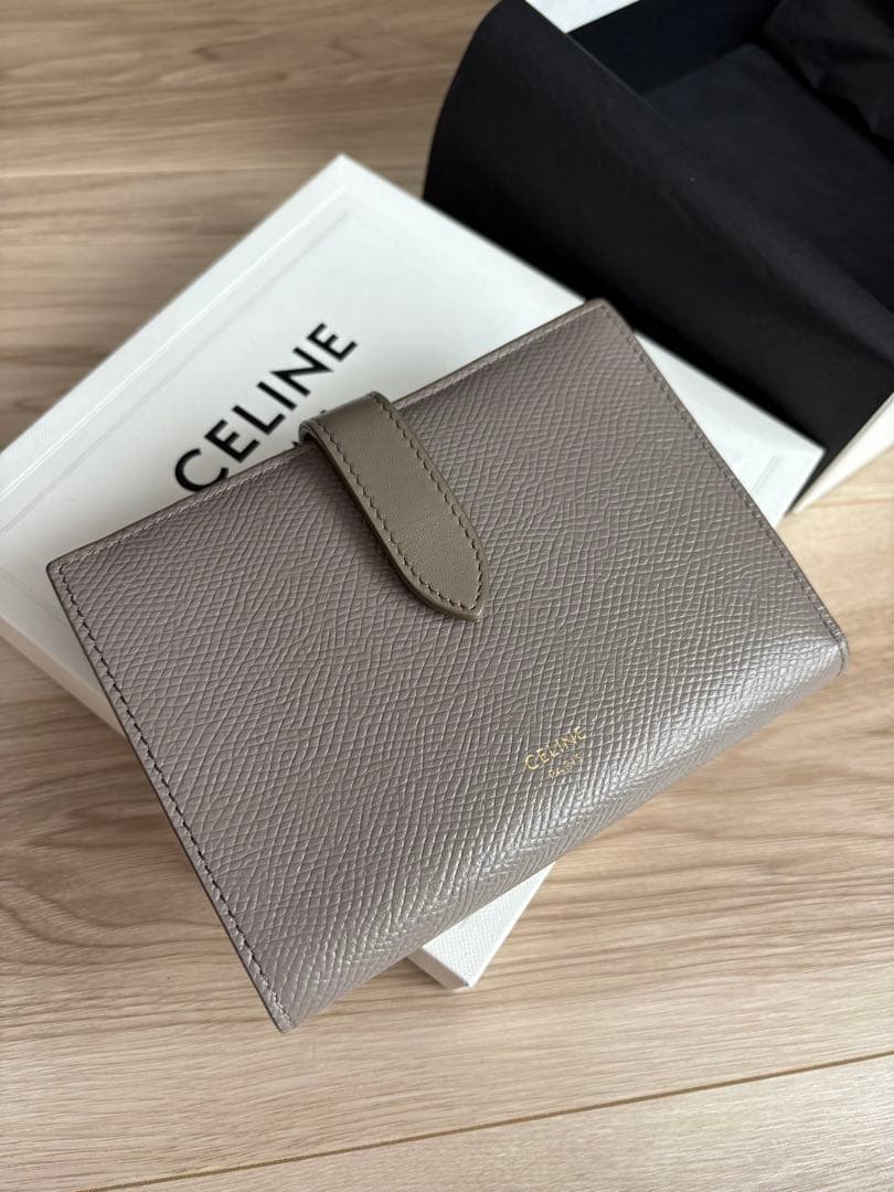 CELINE グレー 二つ折り財布 保存袋付き