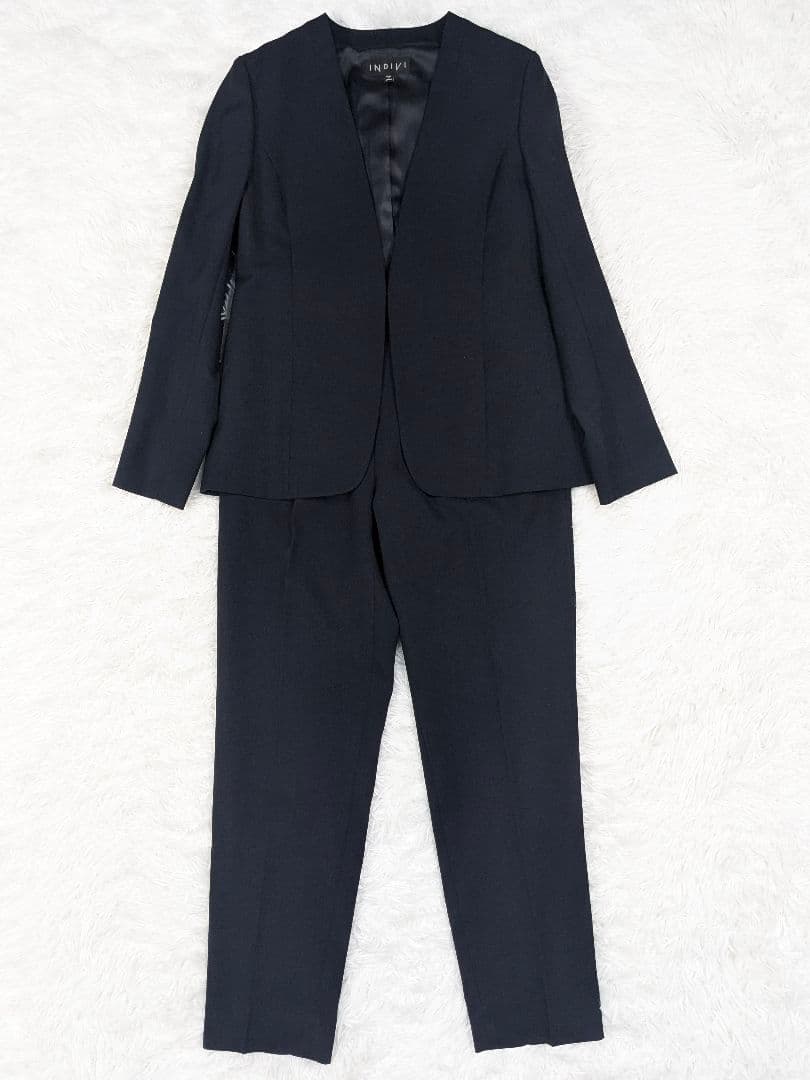 美品 INDIVI スーツ スリーピース 38 ネイビー パンツ ノーカラー