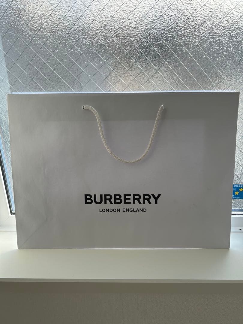 【未使用品タグ有り】BURBERRY 100%カシミアスカーフ