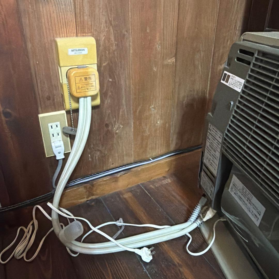 温水ルームヒーター