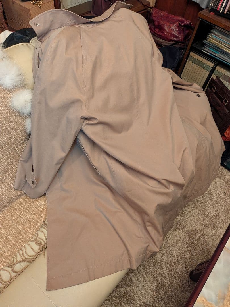 carven ステンカラーコート　ベルギー製生地　オリーブベージュ　百貨店購入