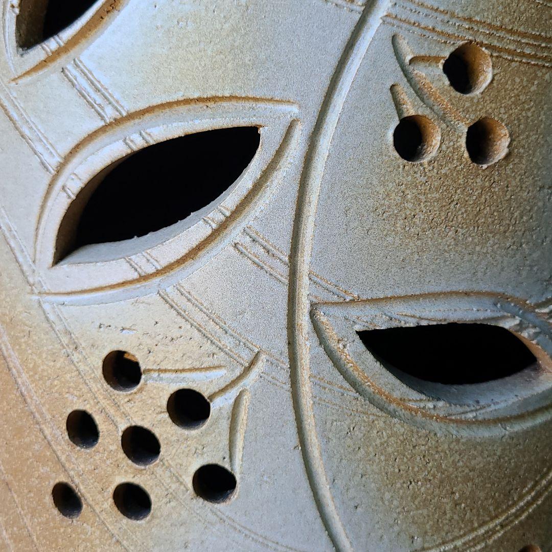 信楽焼傘立て  太鼓型ツタ彫 高さ４４cm