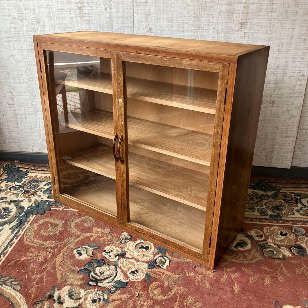 ② 昭和レトロ 古家具 ガラス戸 木製キャビネット 食器棚 飾り棚 サイドボード