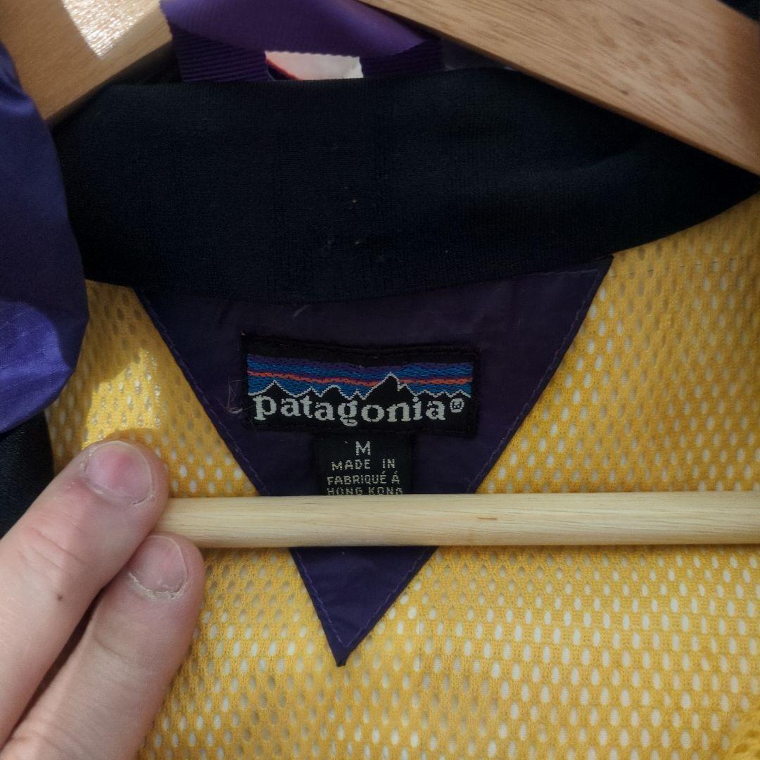 Patagonia アウター 赤色