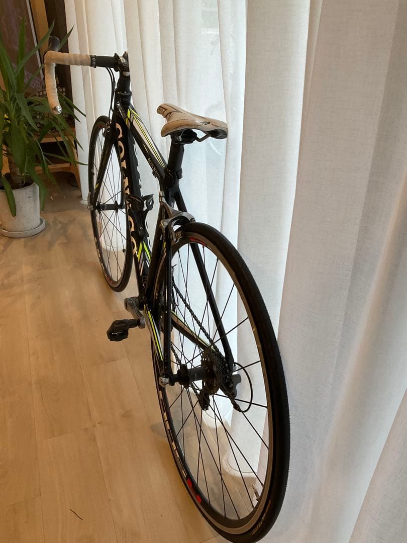 ロードバイク　コルナゴ