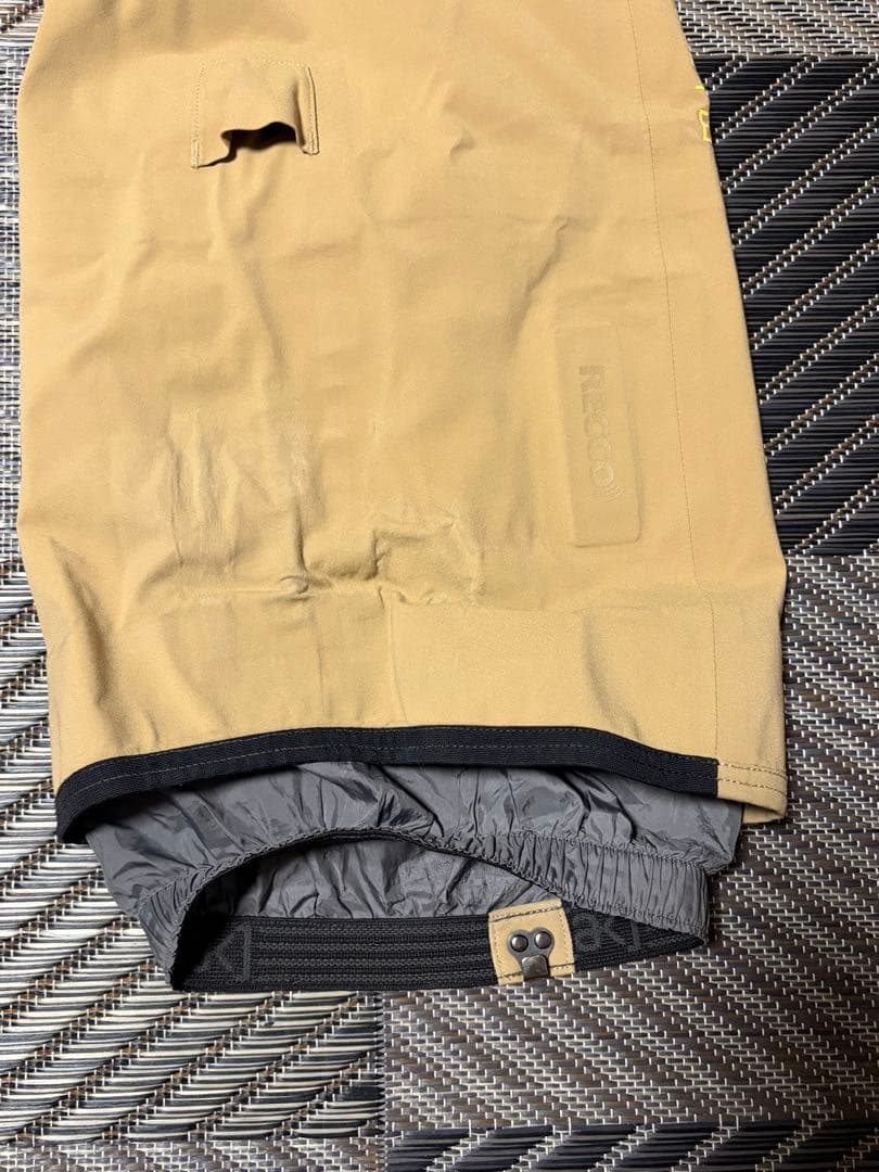 Burton ak GORE-TEX ジャケット+ビブパンツ