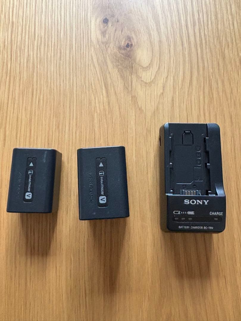 ソニー　ビデオカメラ　SONY HDR-CX680 ハンディカム HD ホワイト