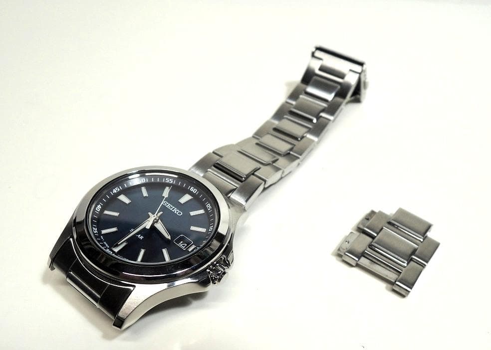 SEIKO SBPN071 ソーラー時計 シルバーブルー