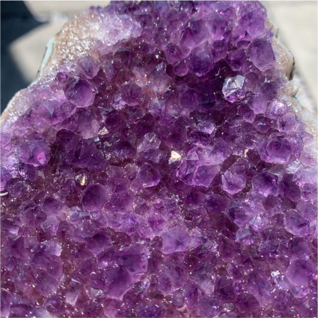 【♒高貴・大きめ天然石♒】濃厚紫色 ウルグアイ産 高品質アメジスト 天然石
