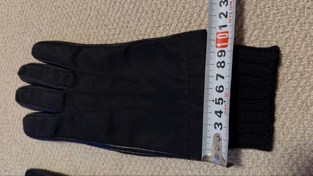 PRADA プラダ　手袋