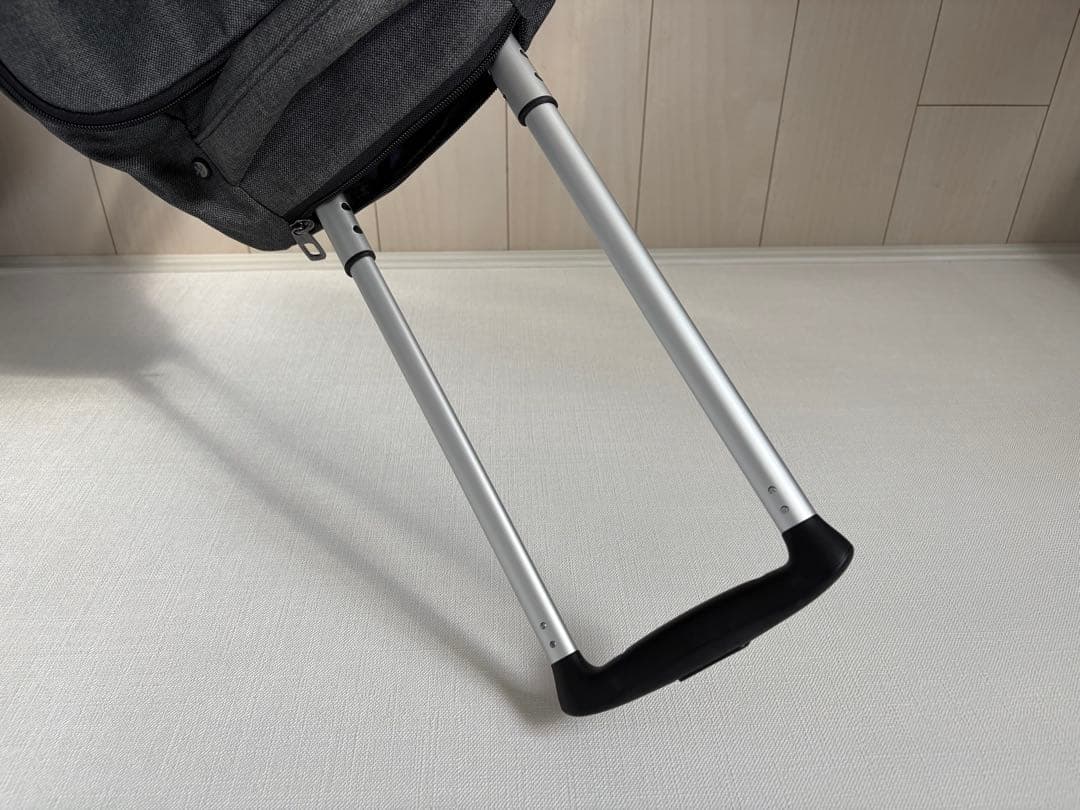 ［美品］モアエルグ 3WAY 4輪リュックキャリー グレー