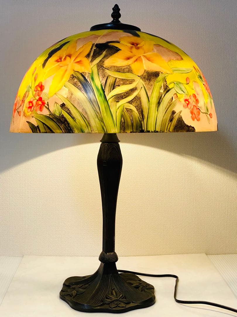 【 美品 】高さ58㎝ ティファニー風 葉・花柄 大型ガラスシェードランプ