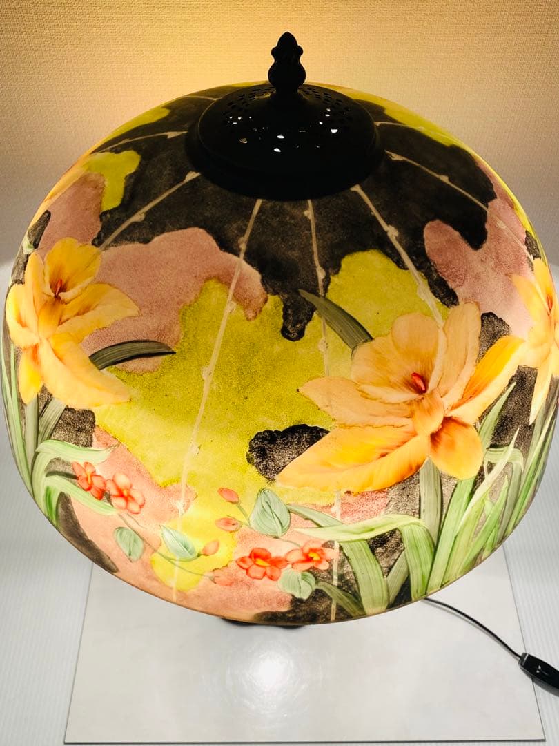 【 美品 】高さ58㎝ ティファニー風 葉・花柄 大型ガラスシェードランプ