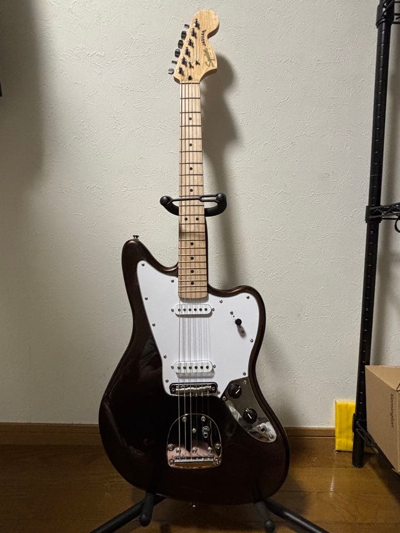 Squier Affinity Series Jaguar メタリックブラウン