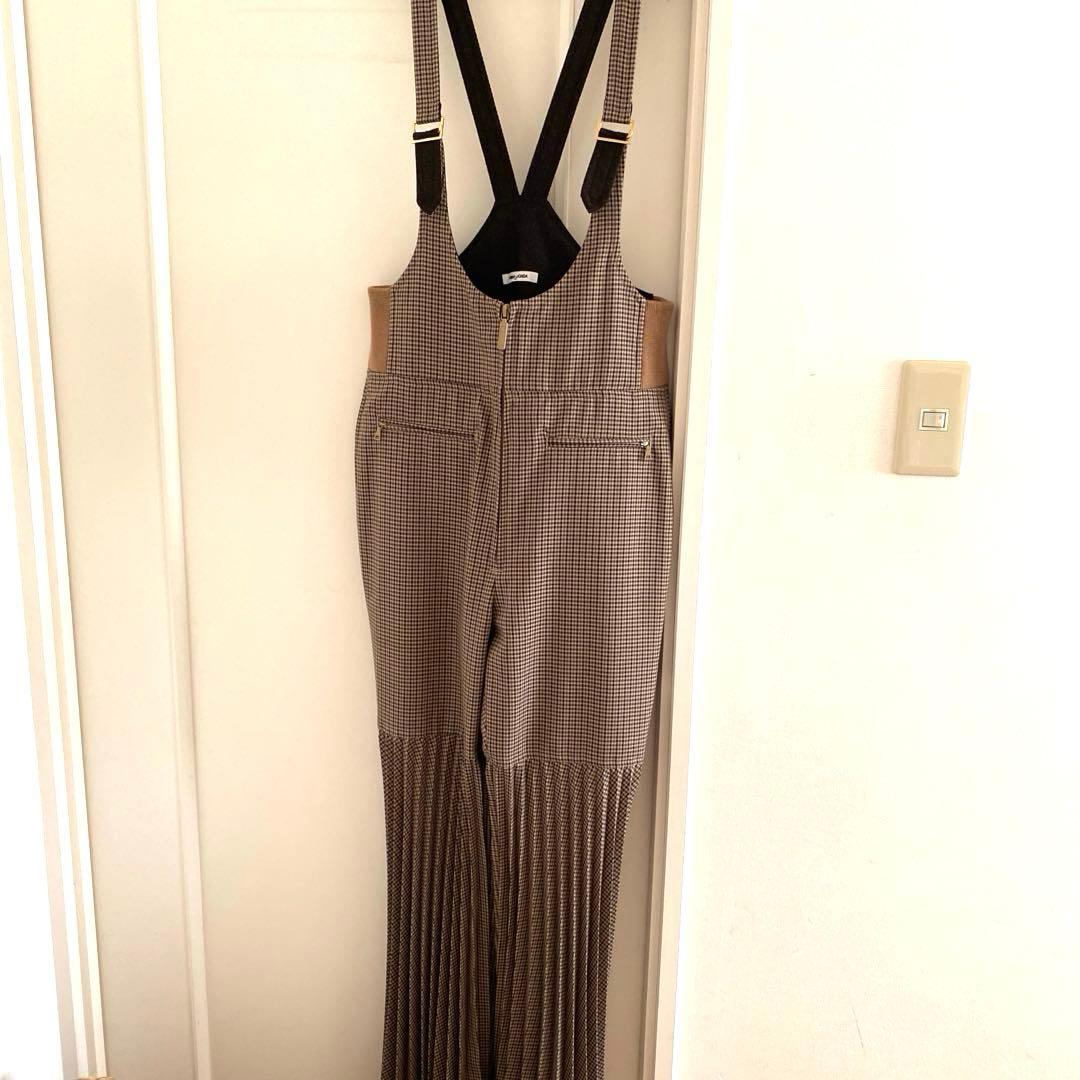 fumika uchidaフミカウチダ ツナギ フレア プリーツ 38