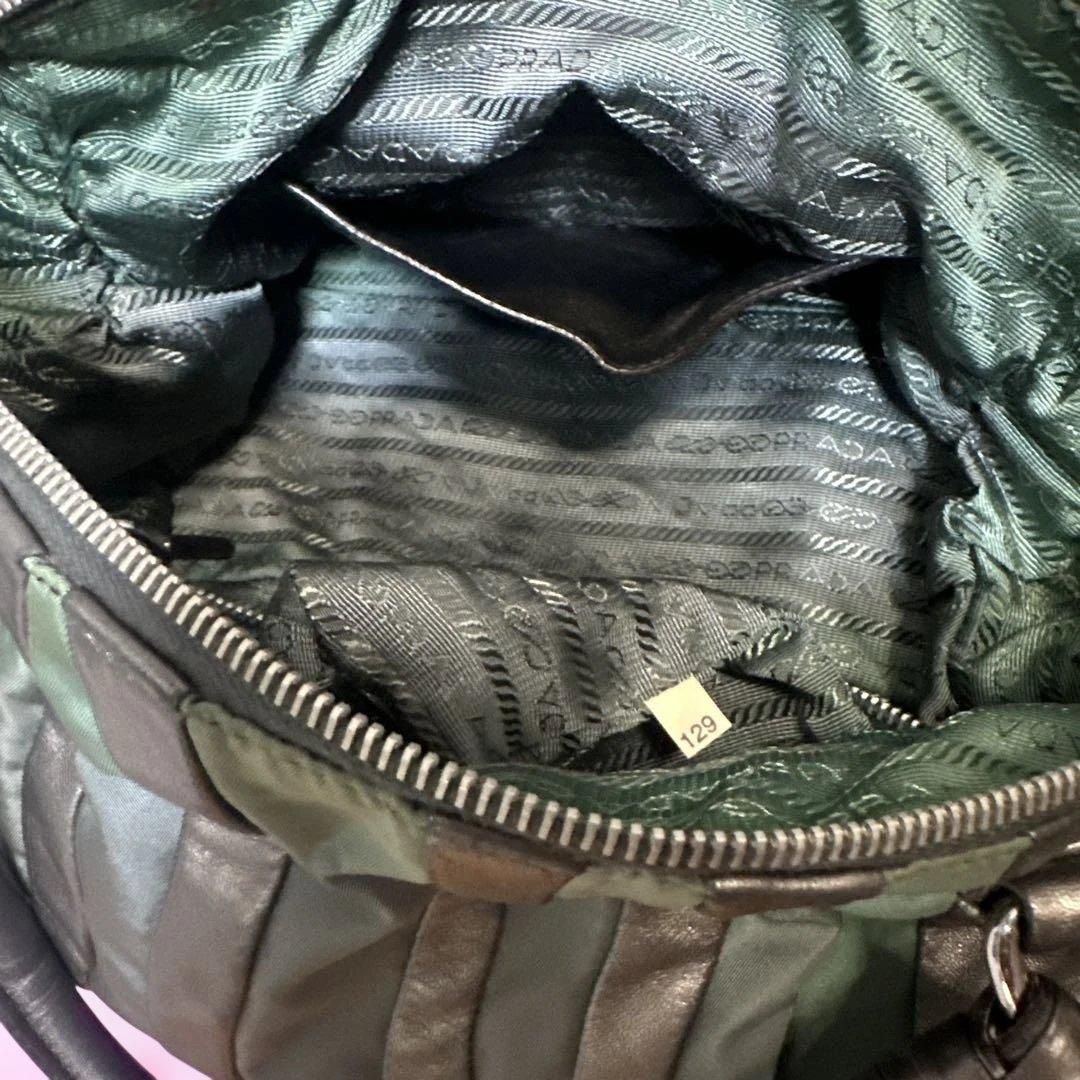 プラダナイロントートバッグハンドバッグ緑色カーキダグ