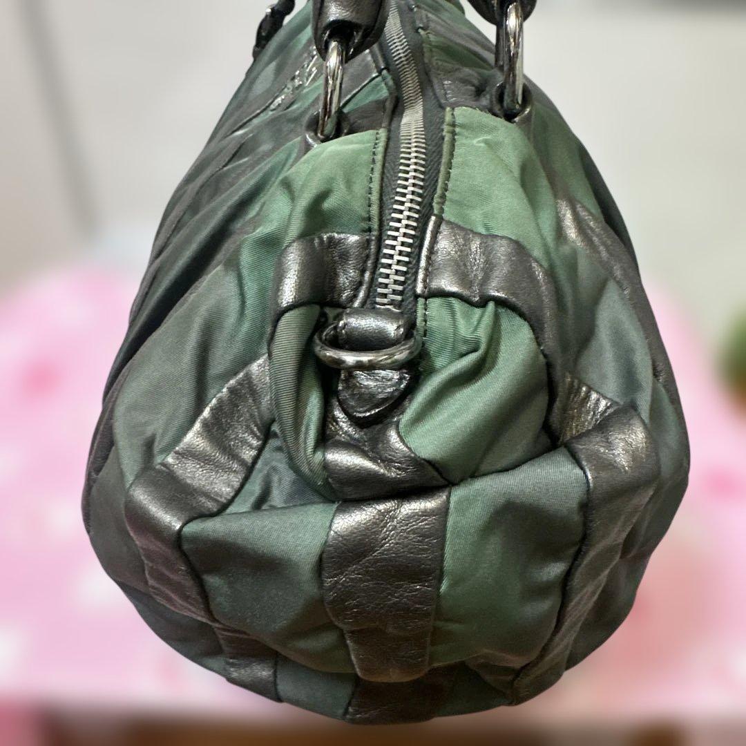 プラダナイロントートバッグハンドバッグ緑色カーキダグ