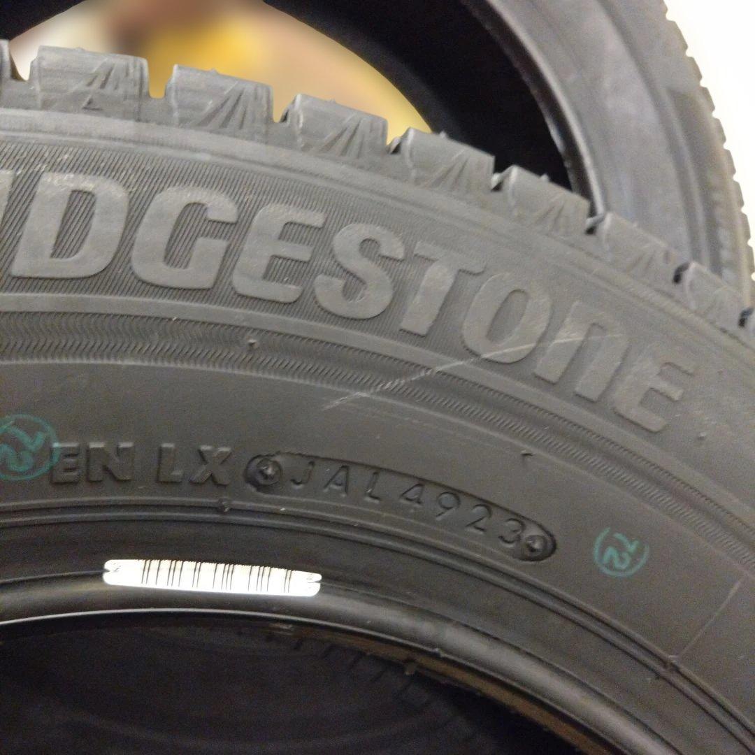 エ*メ様 スタッドレスタイヤ ブリジストン BRIZZAK VRX3