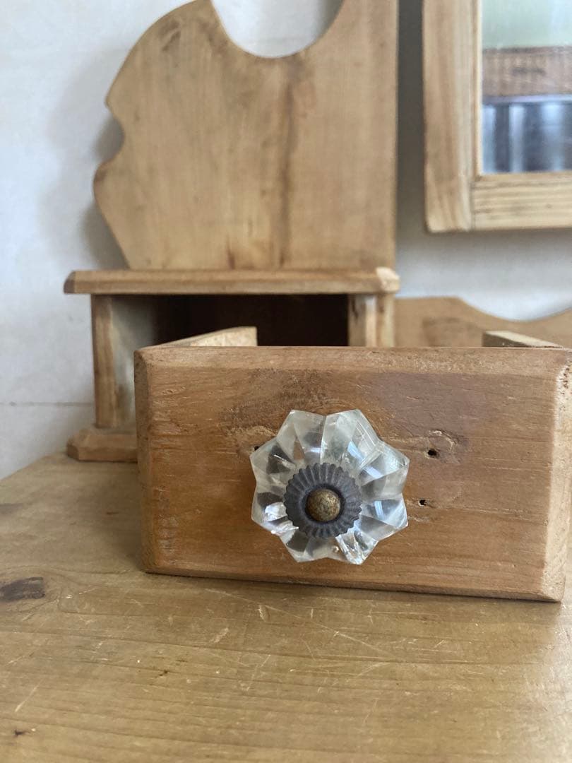 イギリスアンティーク　オールドパインのドレッサー