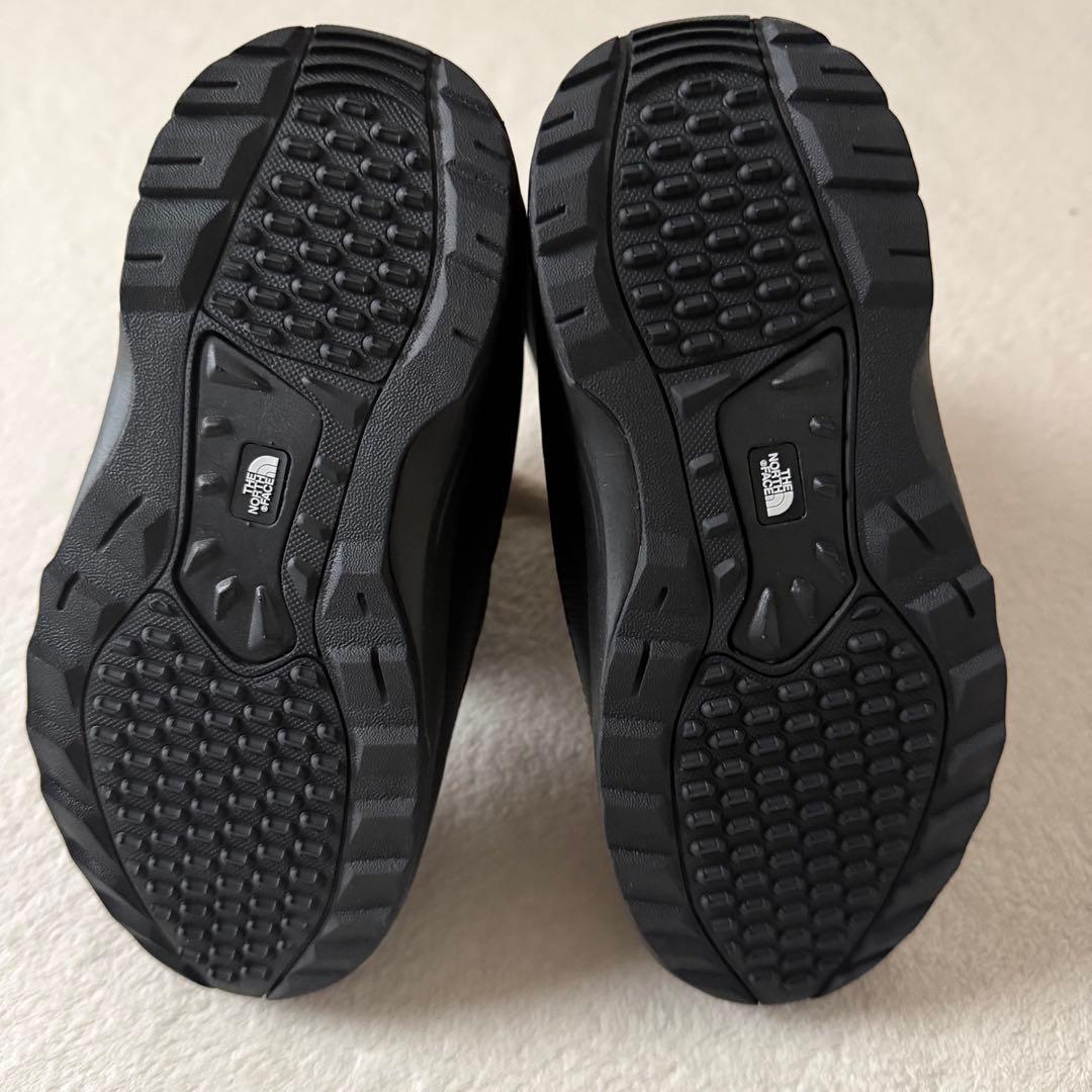 新品　ノースフェイス　ヌプシブーティーウォータープルーフ　22㎝　ブラック