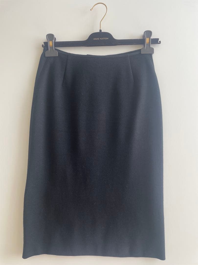 Louis Vuitton ブラックスカート