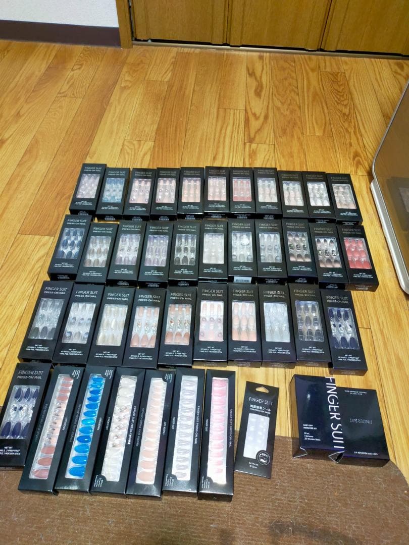 FINGER SUIT ネイルチップ 42セット　当分付け爪には困りません