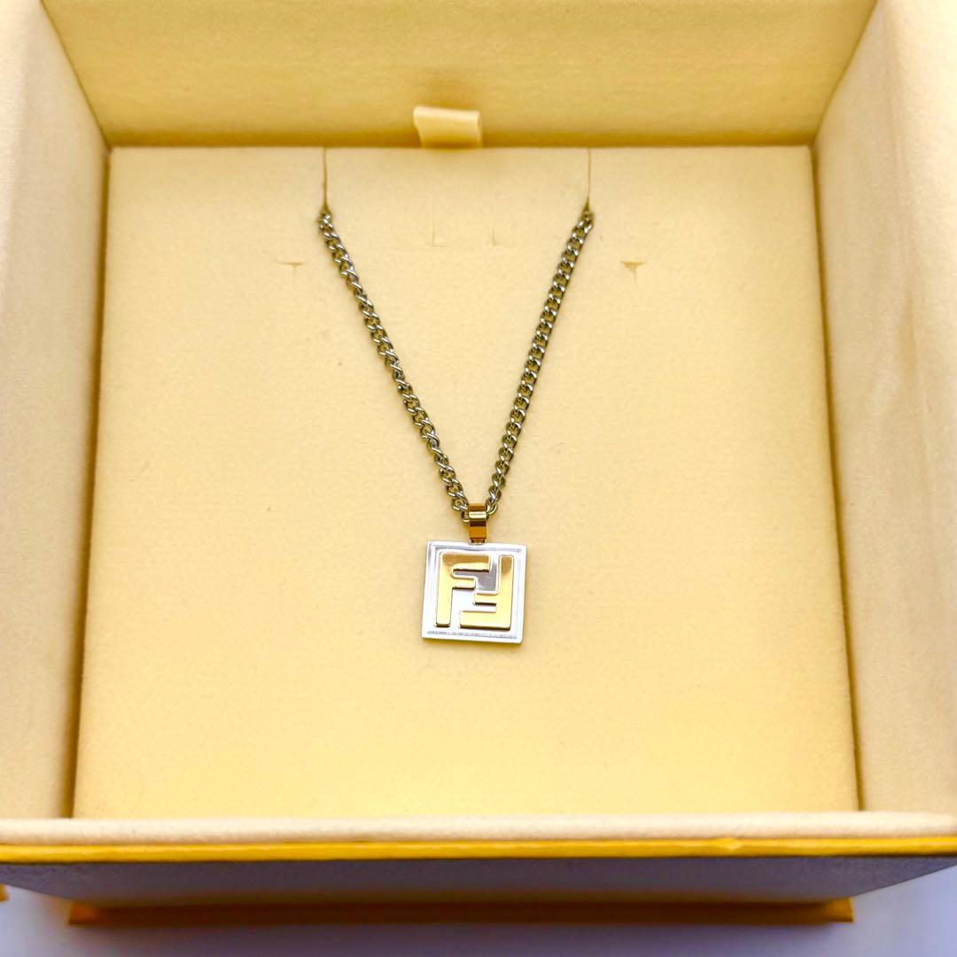 美品 FENDI 目黒蓮 着用 ネックレス FFロゴ シルバー ゴールド 現行