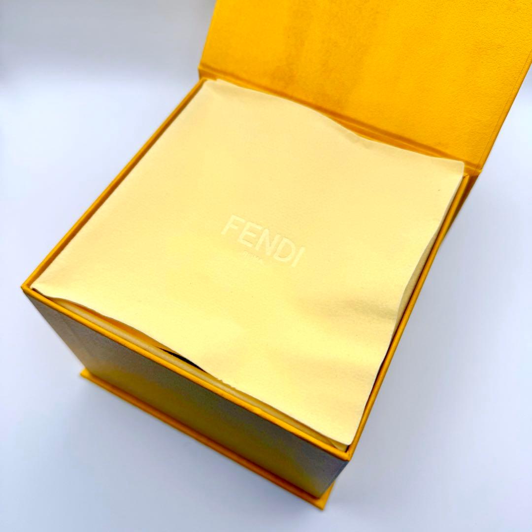 美品 FENDI 目黒蓮 着用 ネックレス FFロゴ シルバー ゴールド 現行