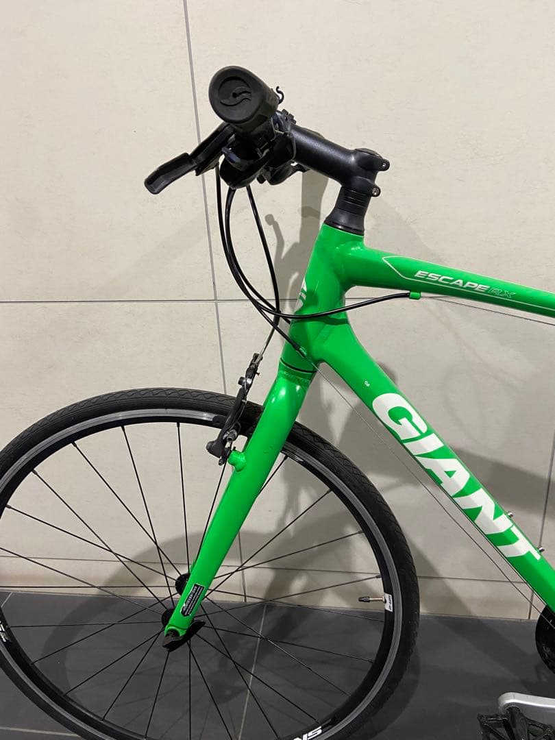 美品！GIANT ESCAPE RX3 クロスバイク　ジャイアント　エスケープ