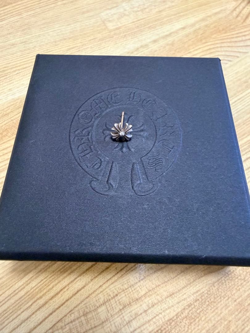 Chrome Hearts クロスモチーフピアス　925