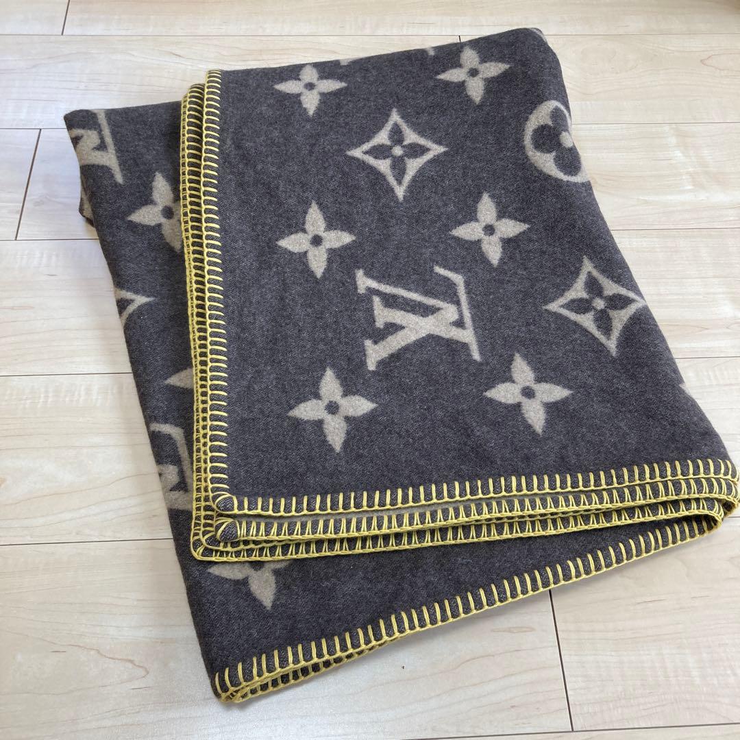 LOUIS VUITTONルイヴィトン　ブランケット毛布