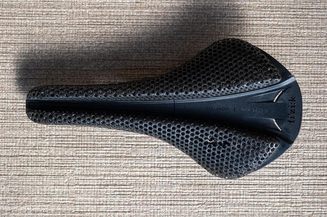 パーツ FIZIK ANTARES VERSUS EVO ADAPTIVE R3