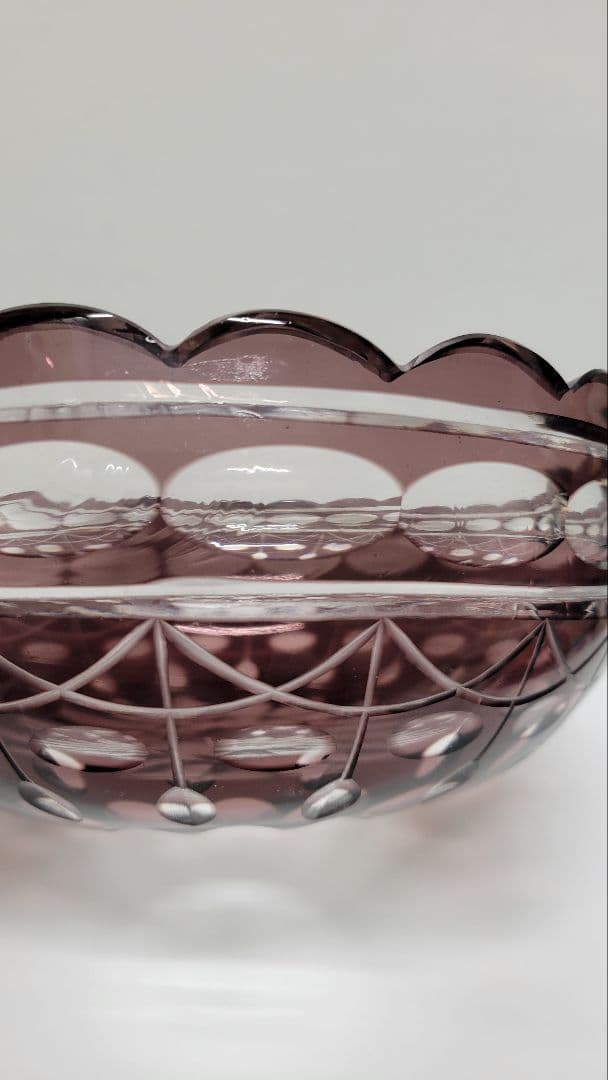 戦前 大正ガラス 切子 輪花 カット 紫被せ切子 直径19cm