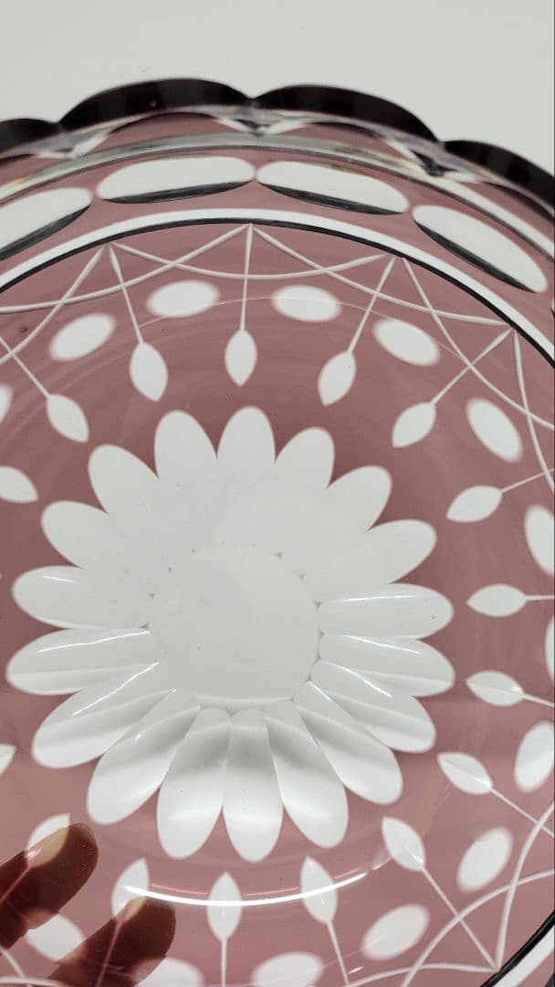 戦前 大正ガラス 切子 輪花 カット 紫被せ切子 直径19cm