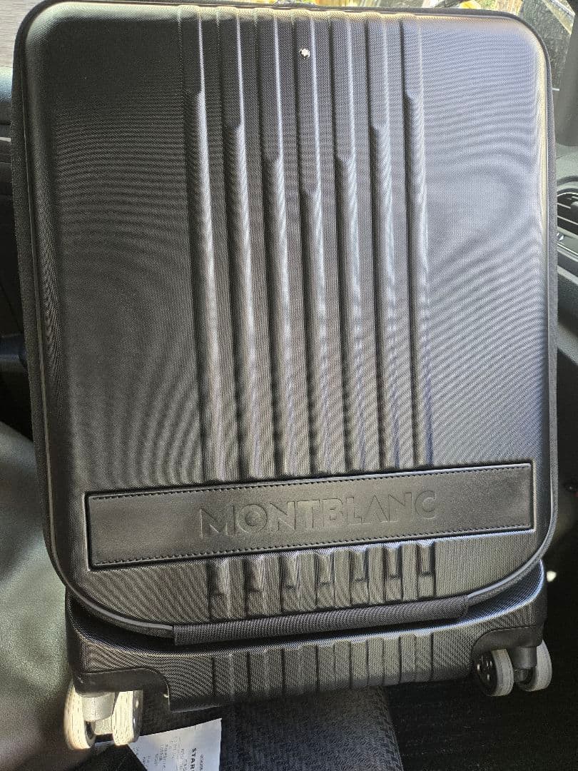 最終値引き　MONTBLANC ブラック キャリーケース