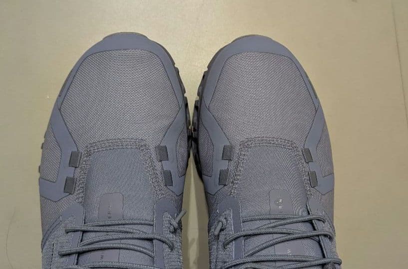 On Cloud Waterproof グレー スニーカー