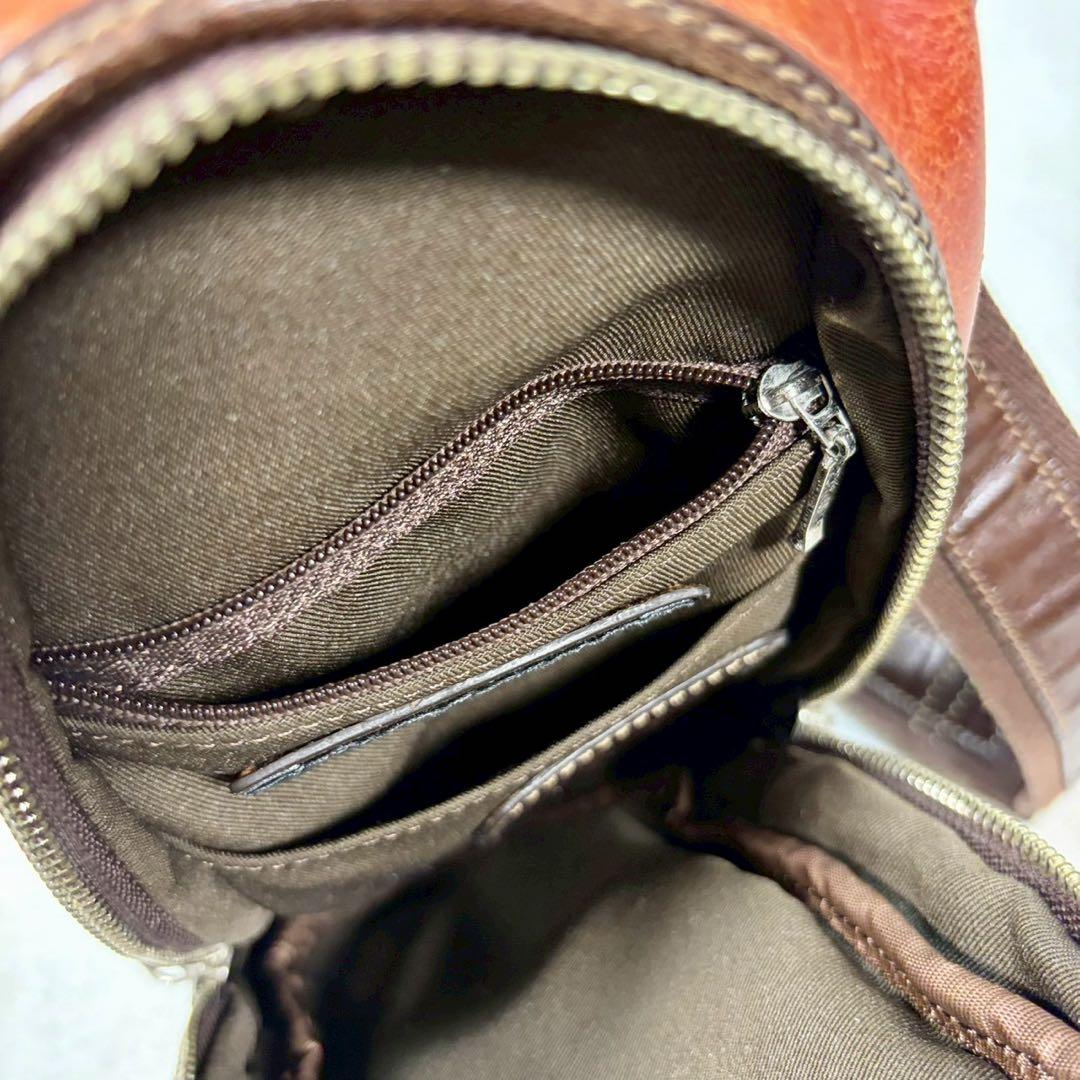 【極美品✨】キーファーノイ　最高級ボディバッグ　チャオ イタリア本革　斜め掛け