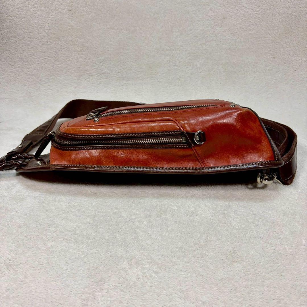 【極美品✨】キーファーノイ　最高級ボディバッグ　チャオ イタリア本革　斜め掛け