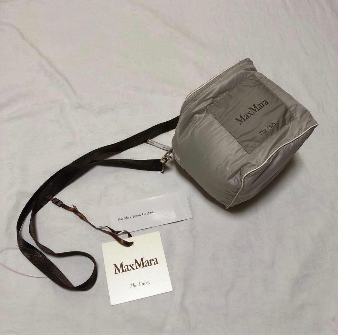 マックスマーラ　ダウンベスト