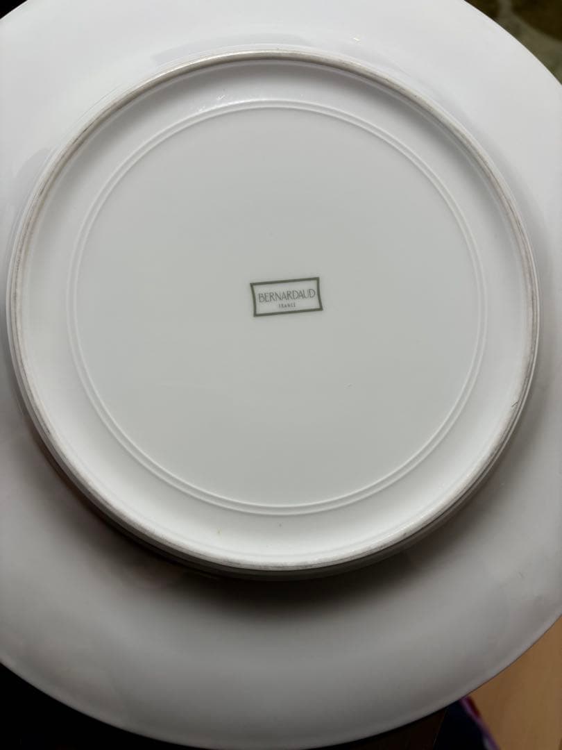 Bernardaud テクスチャー付き　大皿　ホワイトプレート