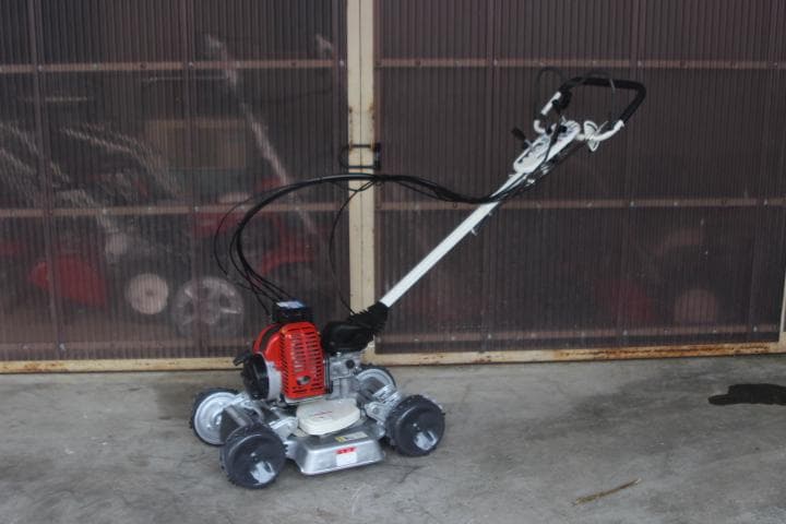 草刈機　オーレック　スパイダーモアー　SP851　4WD　爪新品　斜面刈