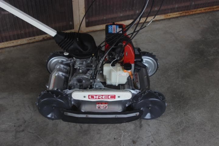 草刈機　オーレック　スパイダーモアー　SP851　4WD　爪新品　斜面刈