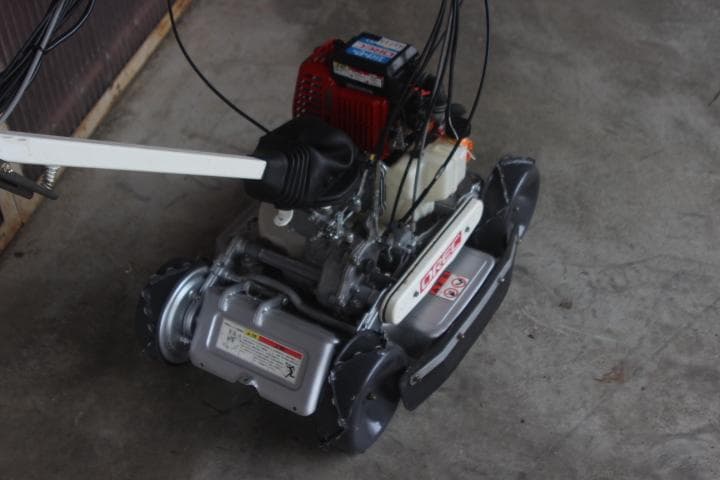 草刈機　オーレック　スパイダーモアー　SP851　4WD　爪新品　斜面刈