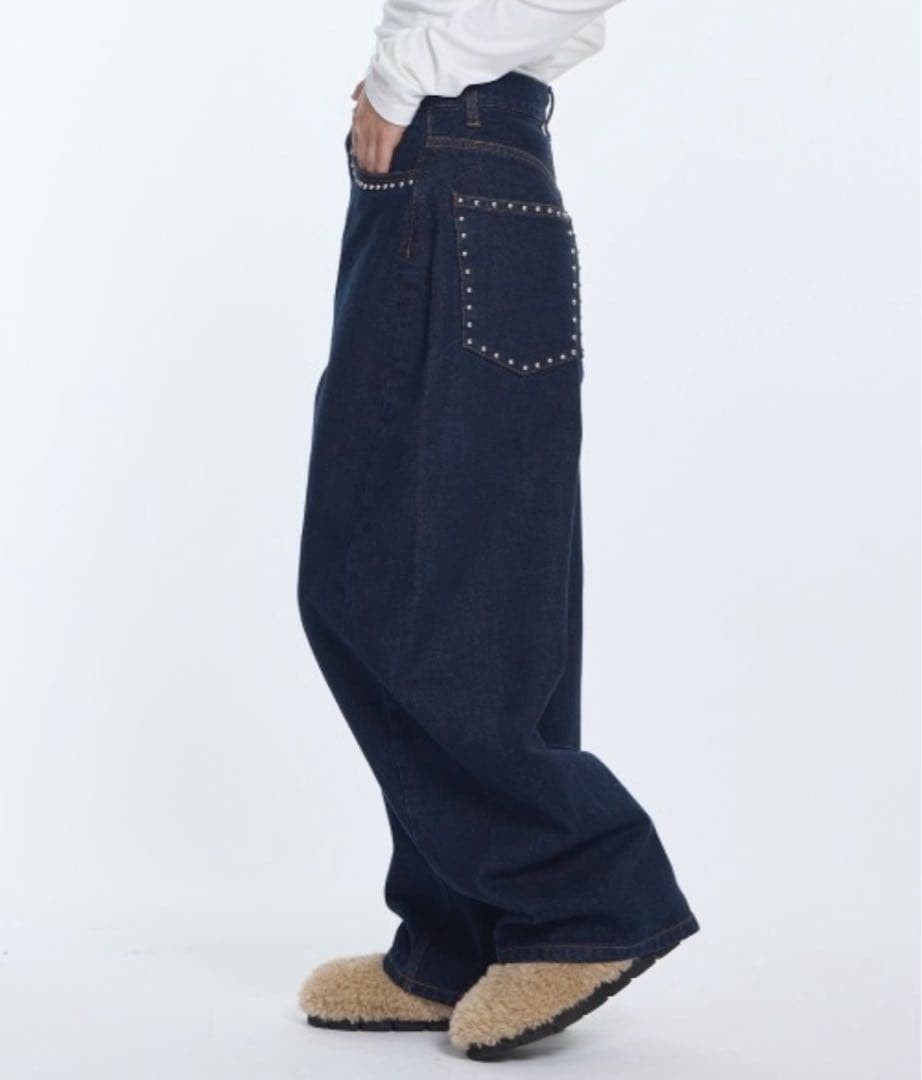 即完　スタッズデザインデニムパンツ