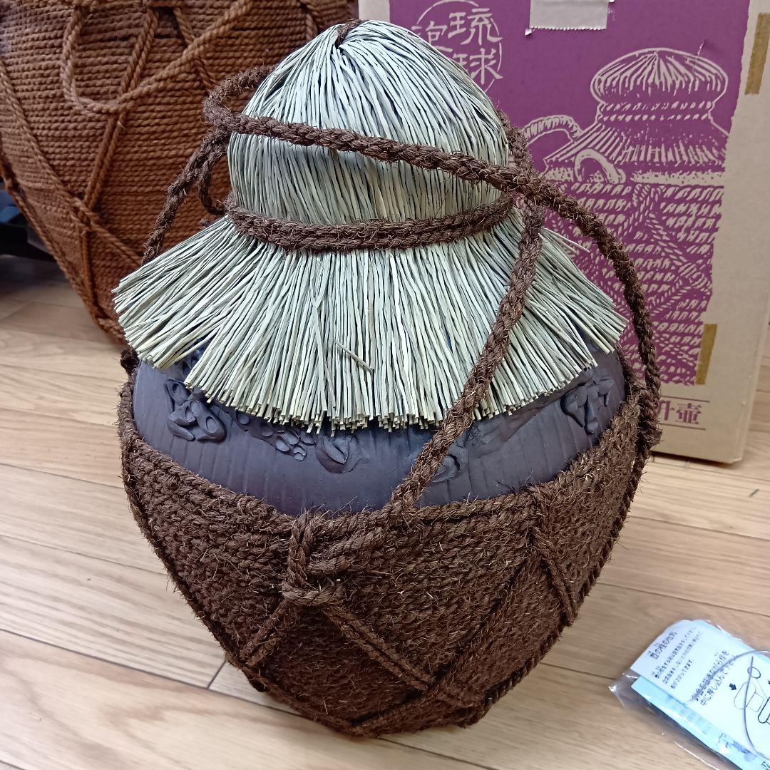 本場琉球泡盛 　琉球王朝　3升壺　 30度　甕