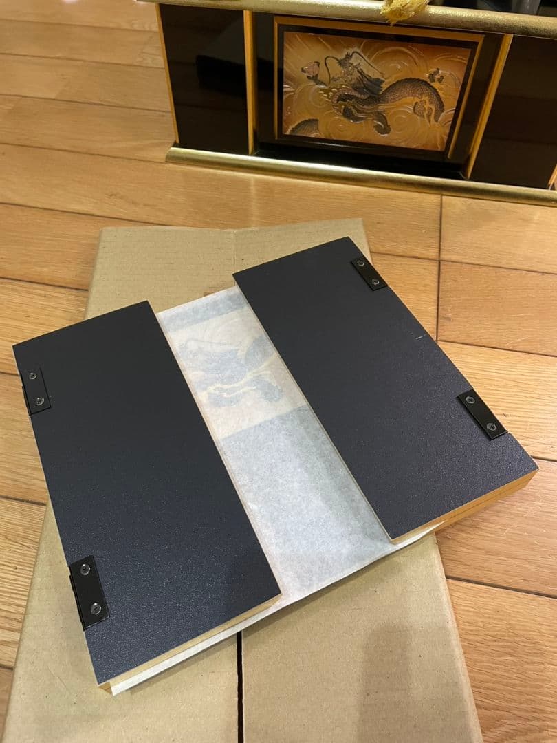 ミニ兜　翔剣兜　ミニ平飾り